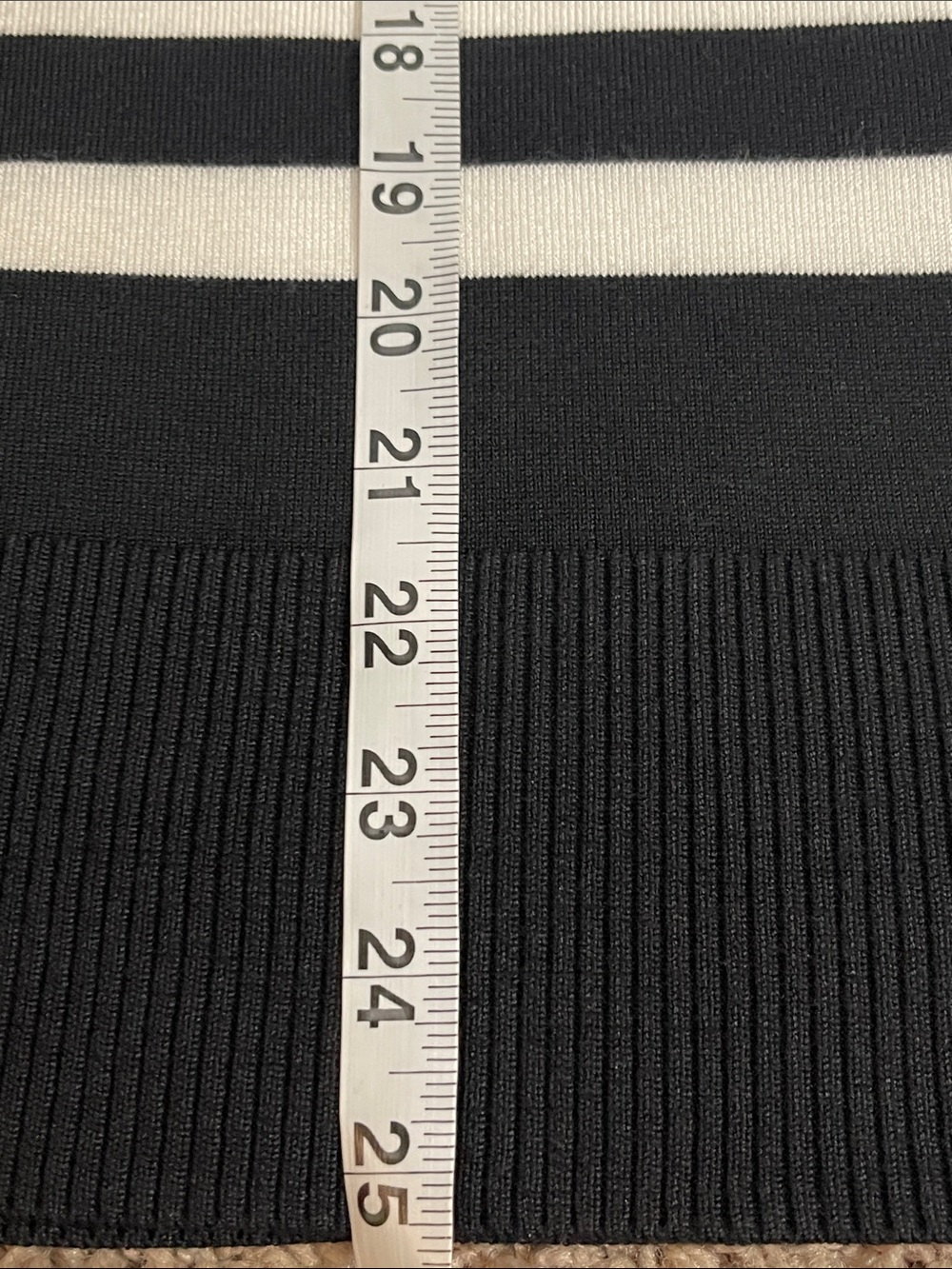 KARL LAGERFELD B/W Striped Sweater Sz. L - Picture 12 of 16